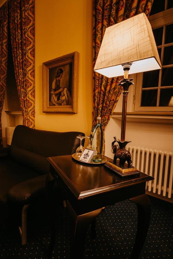Hotel Schloss Gehrden エクステリア 写真