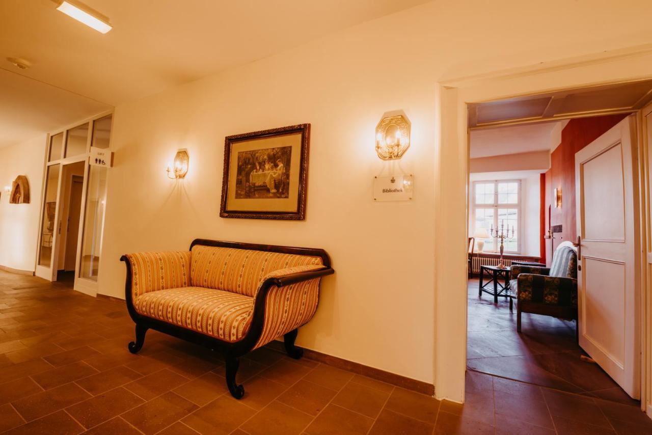 Hotel Schloss Gehrden エクステリア 写真
