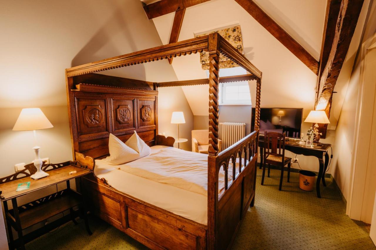 Hotel Schloss Gehrden エクステリア 写真